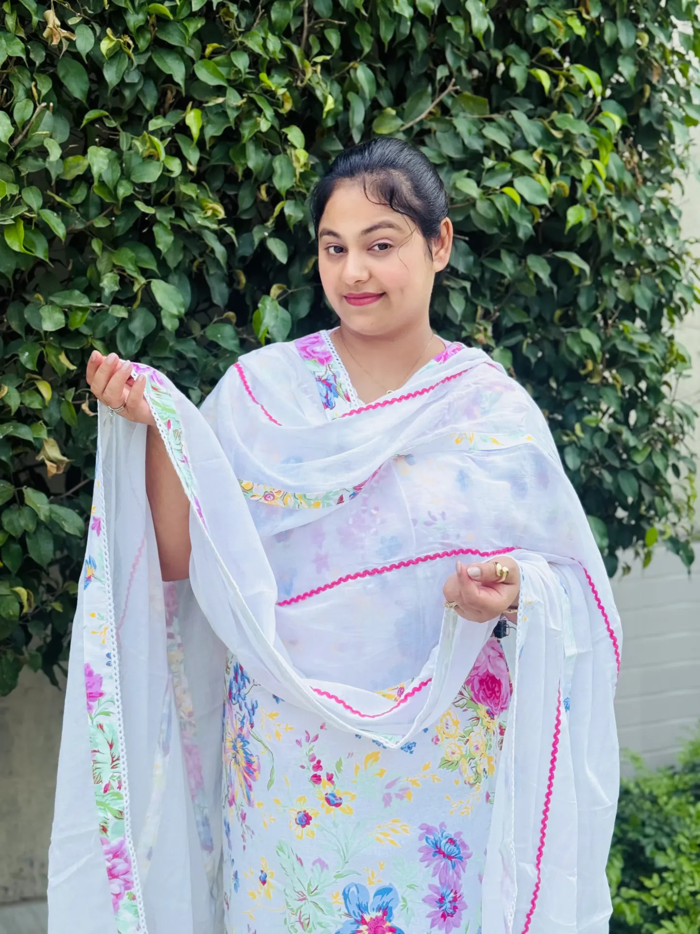 [MS00WKF] White Khadi Floral